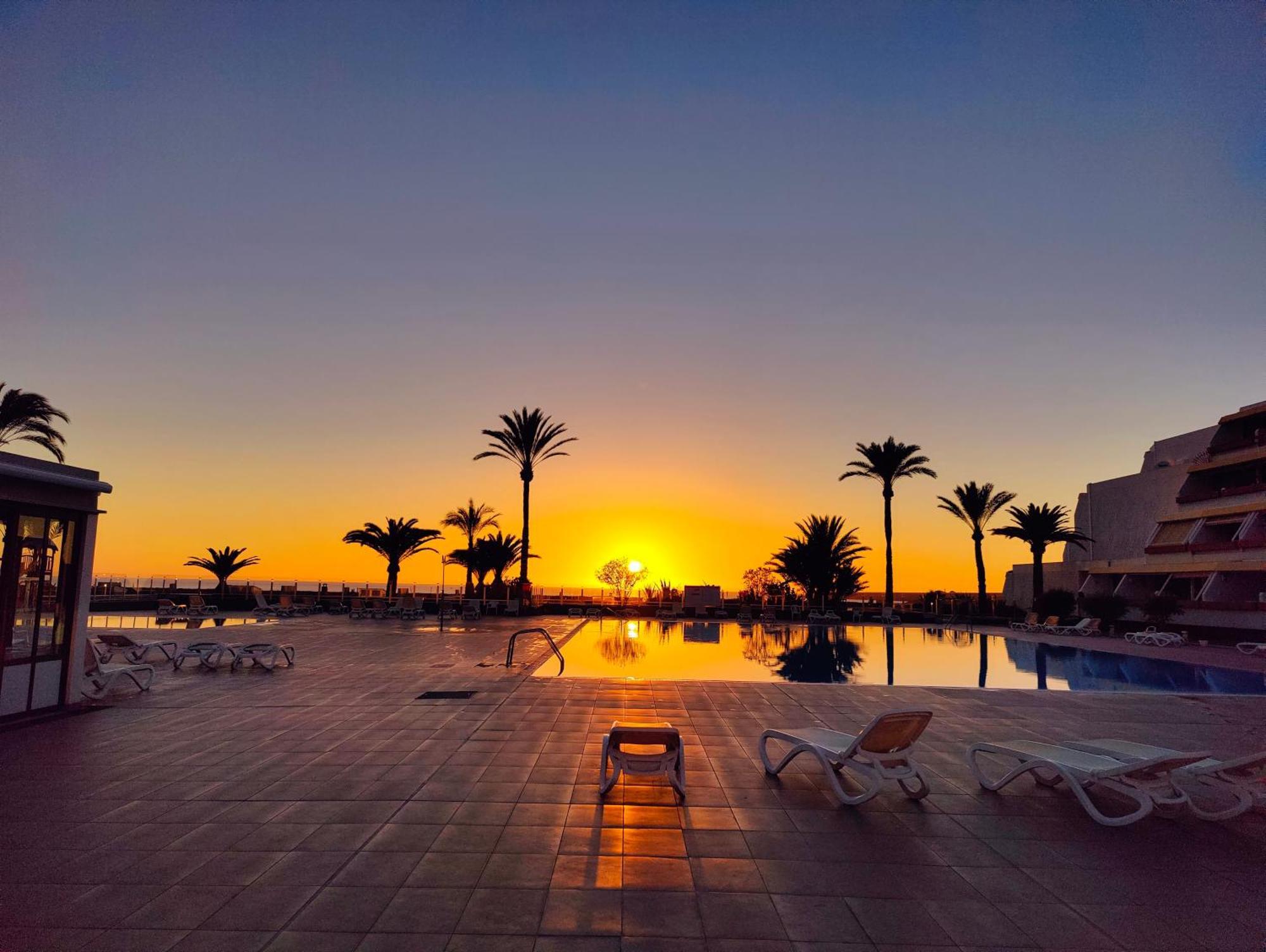 Maravilla 140 M2 - 3 Bedrooms, Heated Pool Apartament *